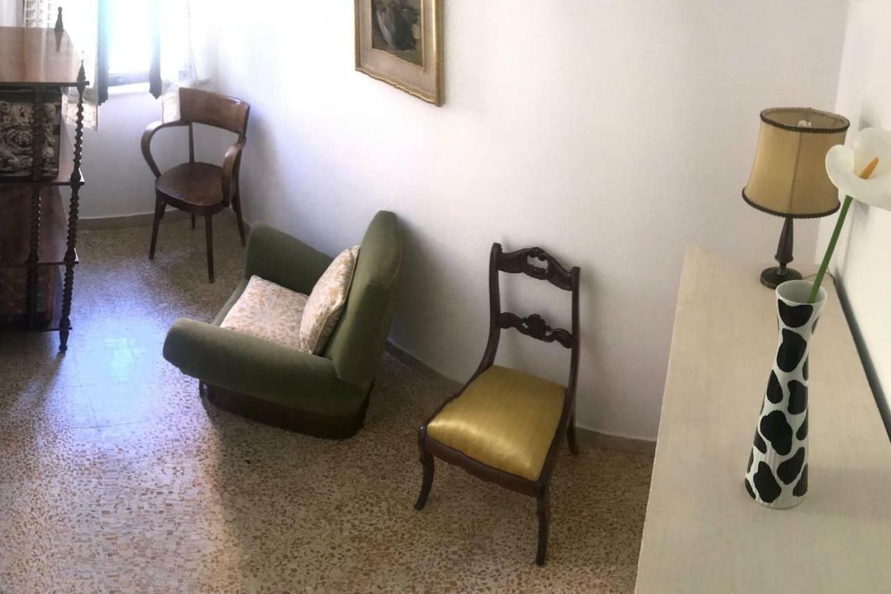 Apartment To Dream In *